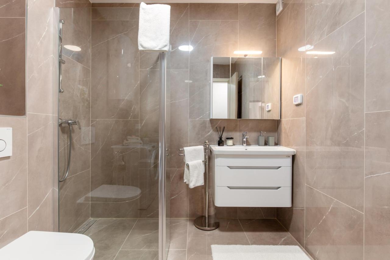 Apartment Hana Пиешчана Увала Екстериор снимка